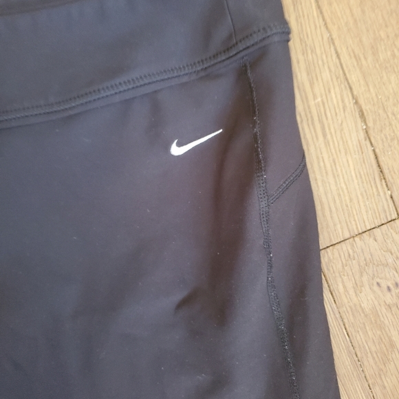 Nike bootcut capris - Picture 2 of 3